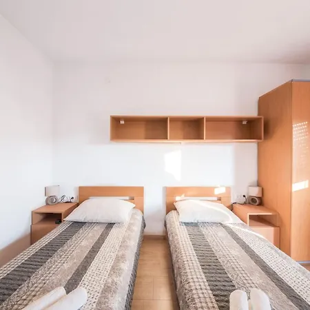 Apartament Prominac *